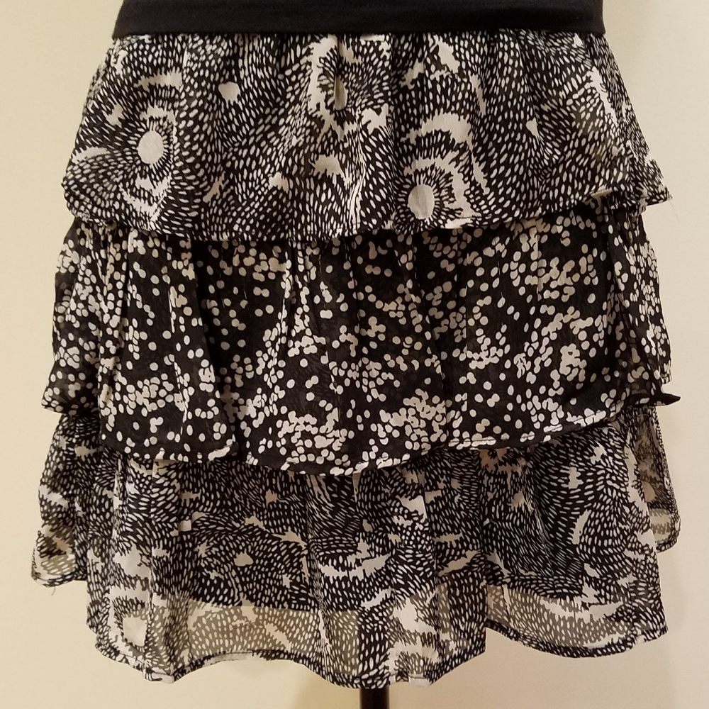 Walter Baker Black/White Tiered Skirt - SZ 6, NWT